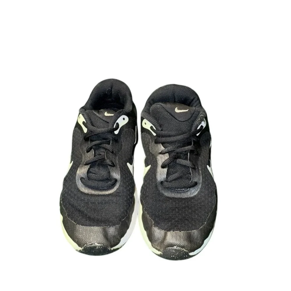 Nike Star Runner 4 Kids Running Shoes Black White FB7689-003 Size‎ 3Y
